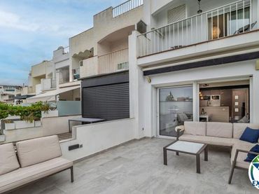 Maison mitoyenne avec piscine à vendre à del Sol