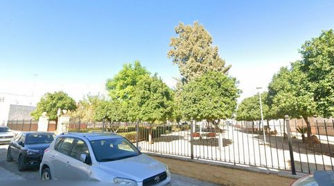 Foto 3 de Casa adosada en venda a Coronación Blas Infante, Torre Cruz - Los Molinos, Utrera