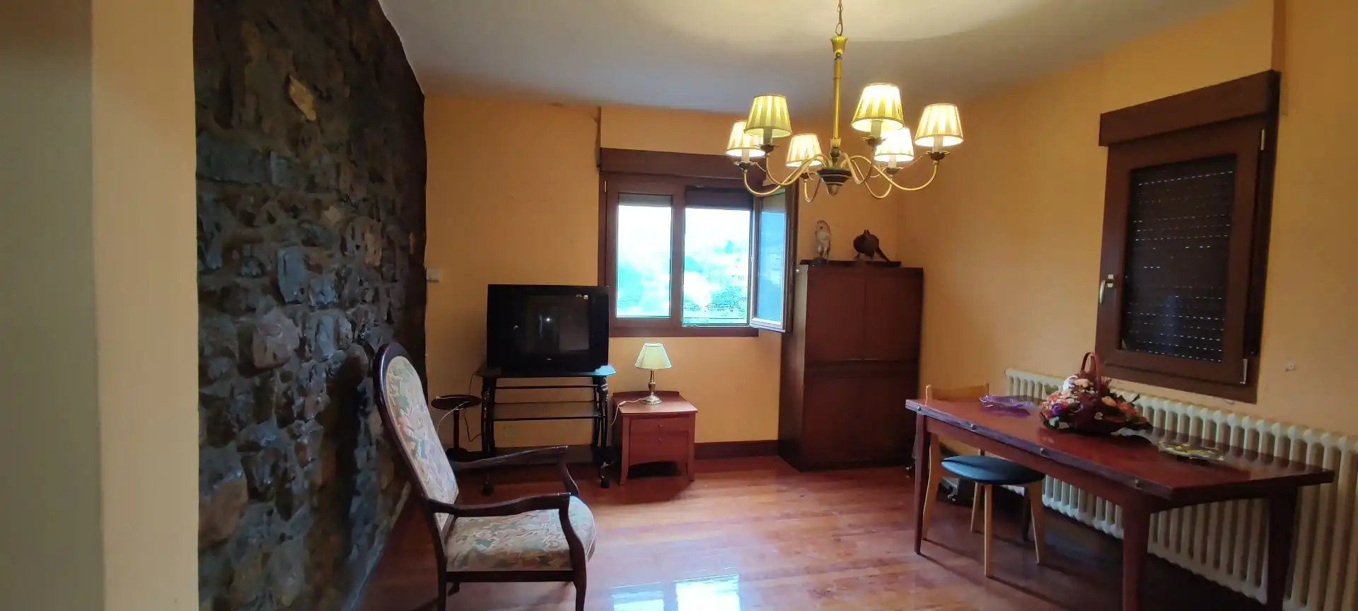Wohnzimmer von Wohnung zum Verkauf in Valdegovia / Gaubea mit Heizung