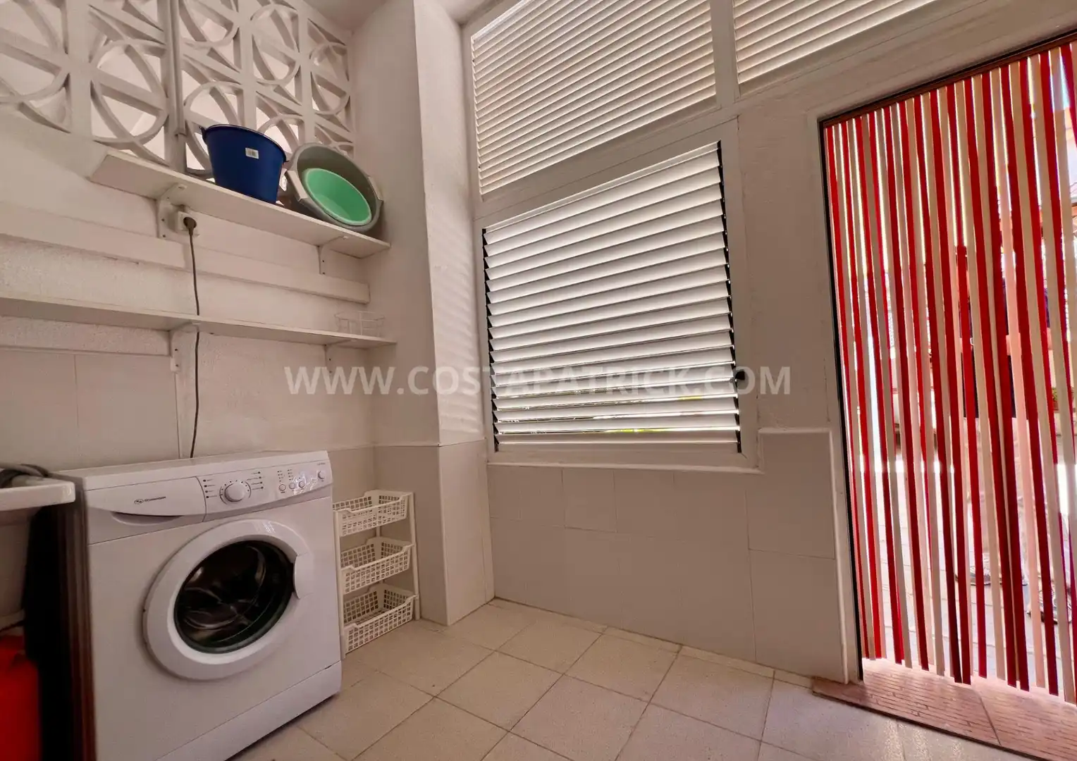 Vista exterior de Casa adosada de alquiler en Los Alcázares con Aire acondicionado, Jardín privado y Terraza