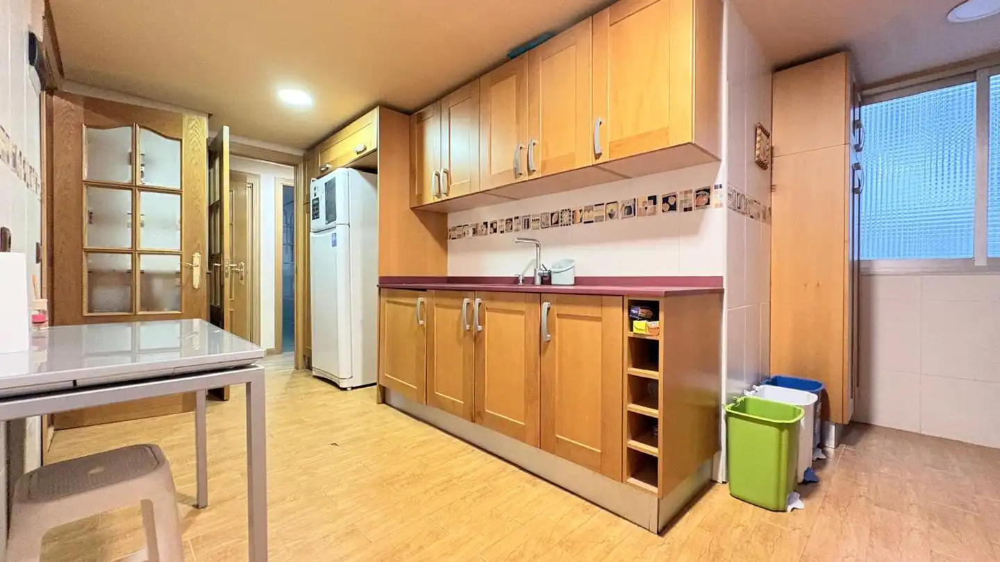 Piso con ascensor en venta en Caballería Española, imagen 6