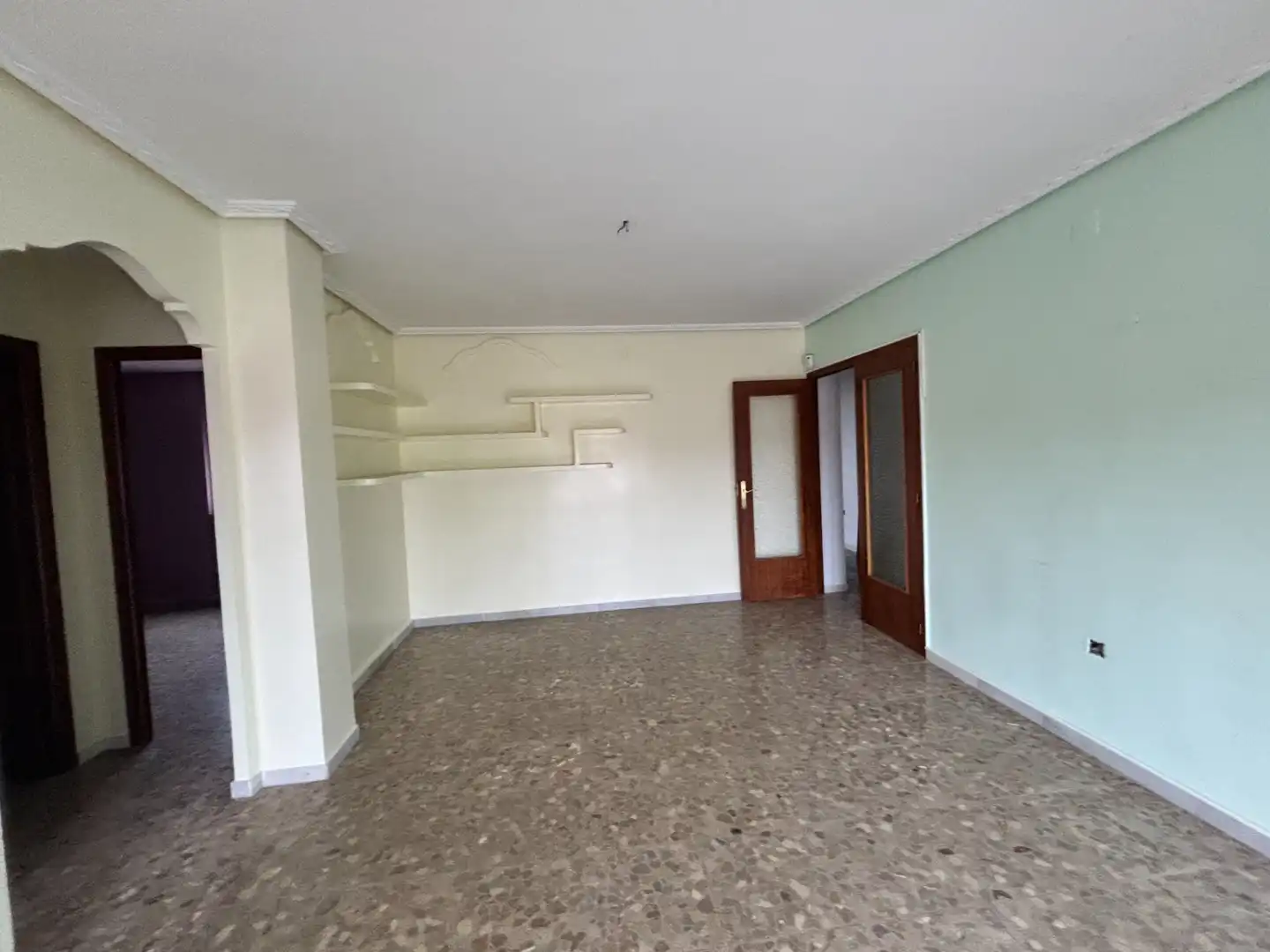 Sala de estar de Piso en venta en Socuéllamos con Terraza y Balcón