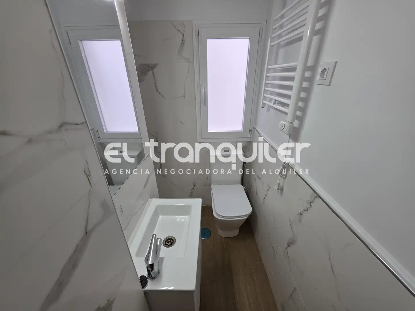 Baño de Piso en venta en Madrid con Terraza y Lavadora