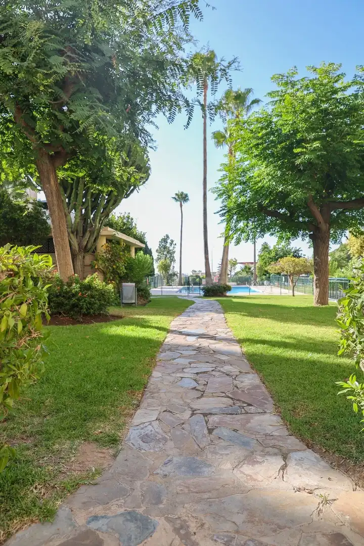 Apartamento con piscina en alquiler en El Pinillo, imagen 14