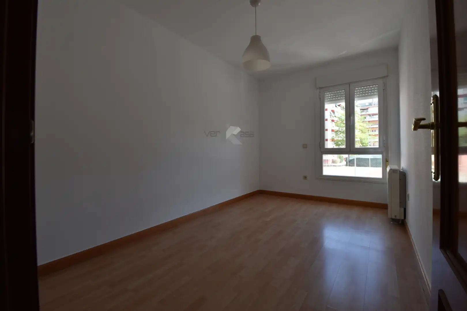Schlafzimmer von Einfamilien-Reihenhaus zum Verkauf in San Martín de la Vega mit Klimaanlage, Heizung und Privatgarten