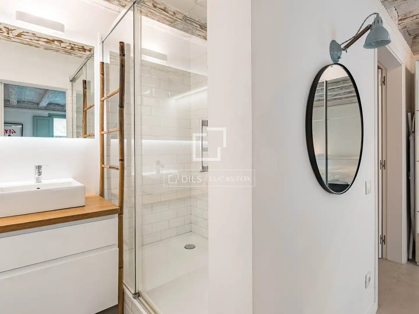 Badezimmer von Wohnung zum Verkauf in Barcelona mit Klimaanlage, Heizung und Terrasse