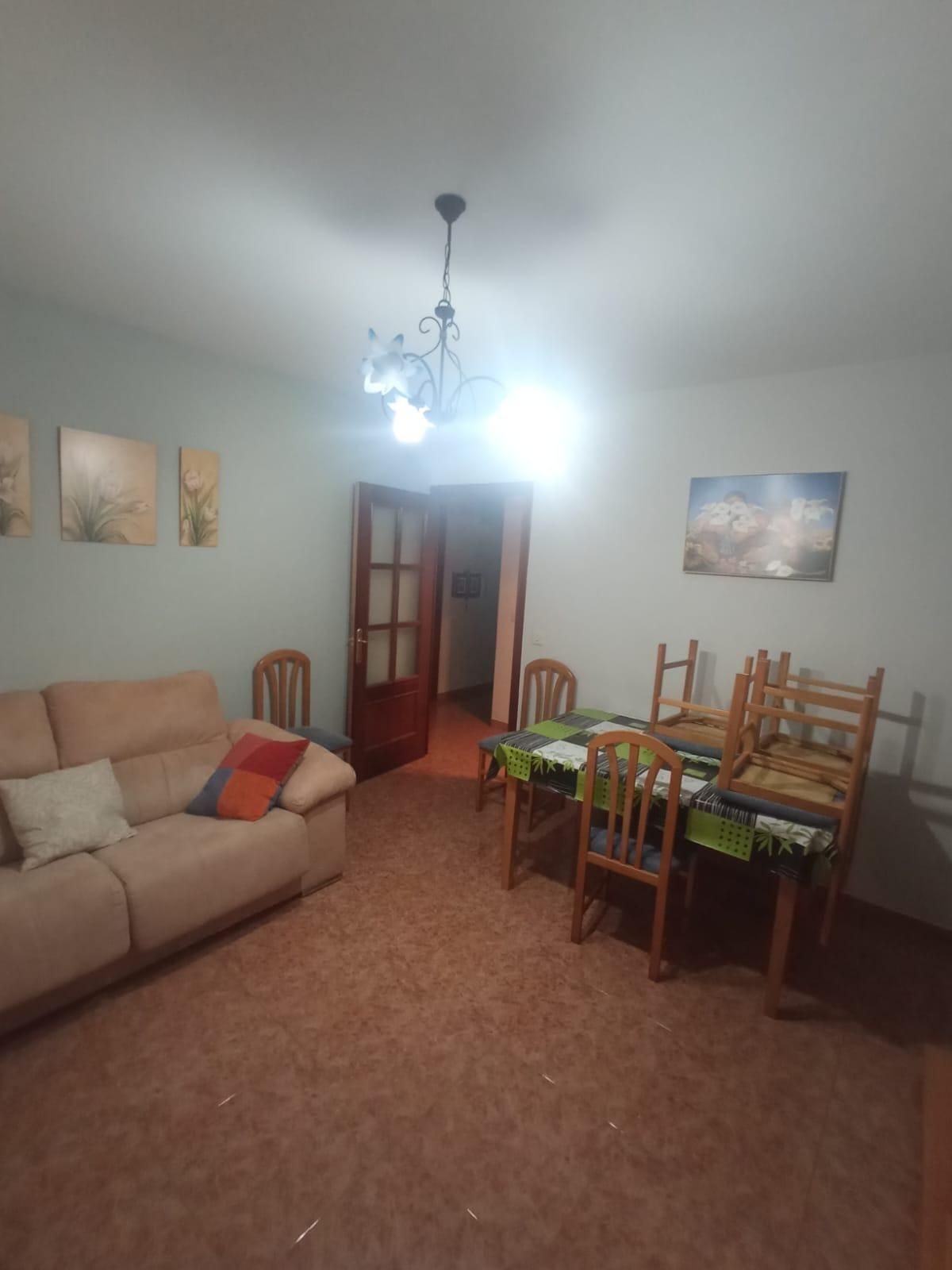 Sala d'estar de Pis en venda en Valdepeñas de Jaén amb Aire condicionat i Calefacció