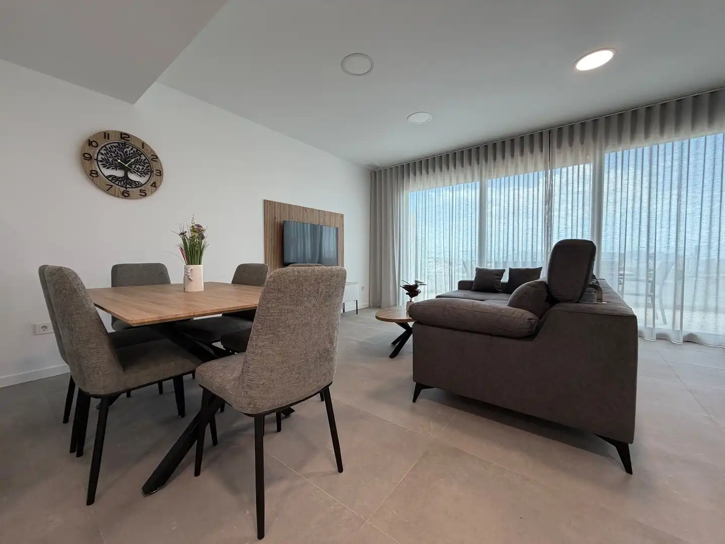 Wohnzimmer von Dachboden zur Miete in Finestrat mit Klimaanlage, Heizung und Privatgarten
