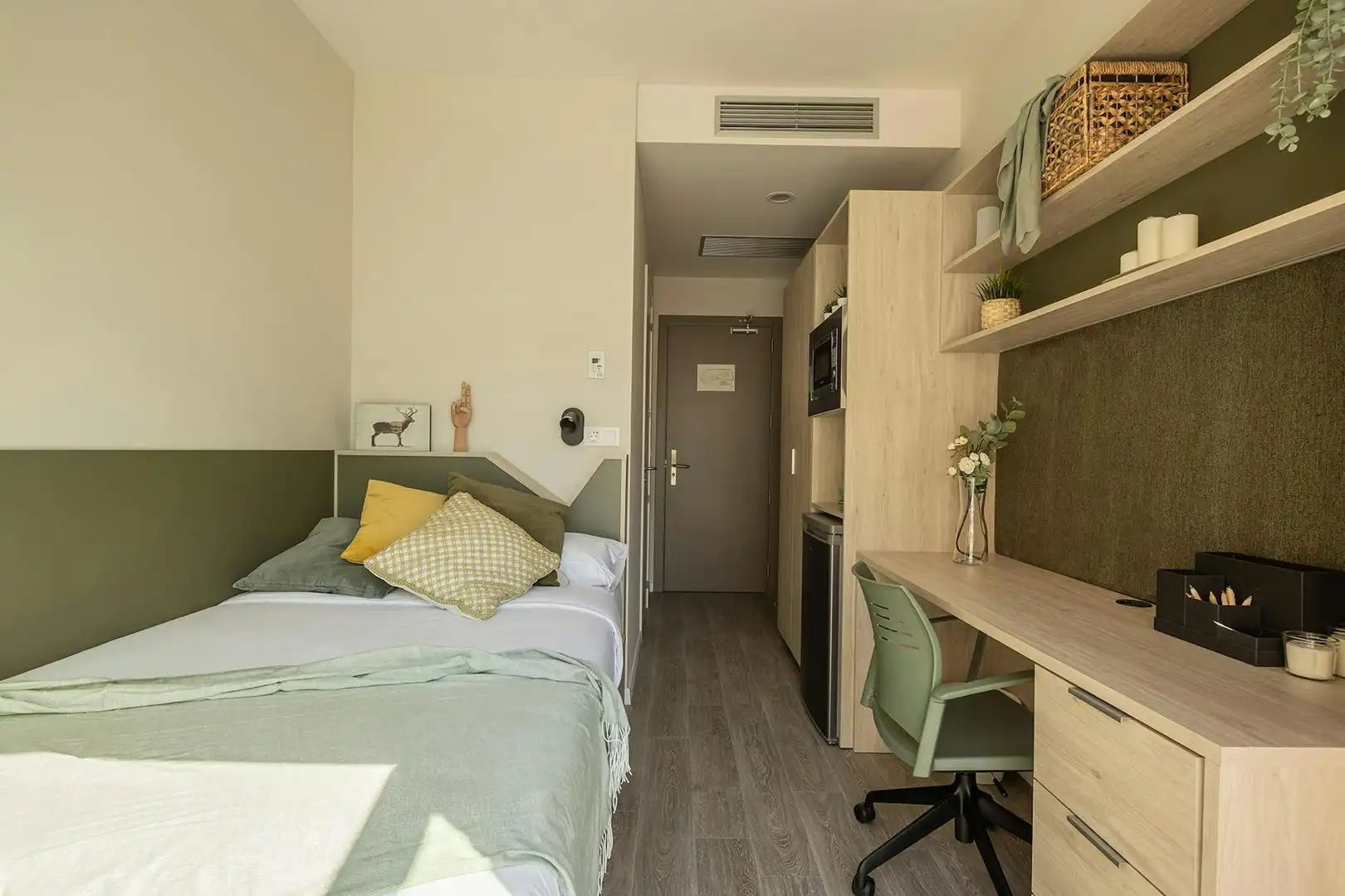 Schlafzimmer von Wohnung zur untervermieten in  Sevilla Capital mit Klimaanlage und Heizung