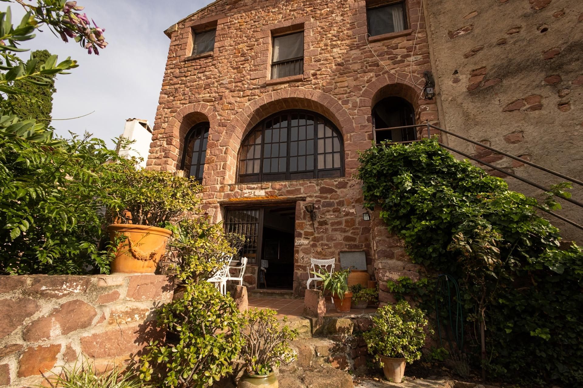 Vista exterior de Finca rústica en venda en Vilafamés amb Jardí privat i Terrassa