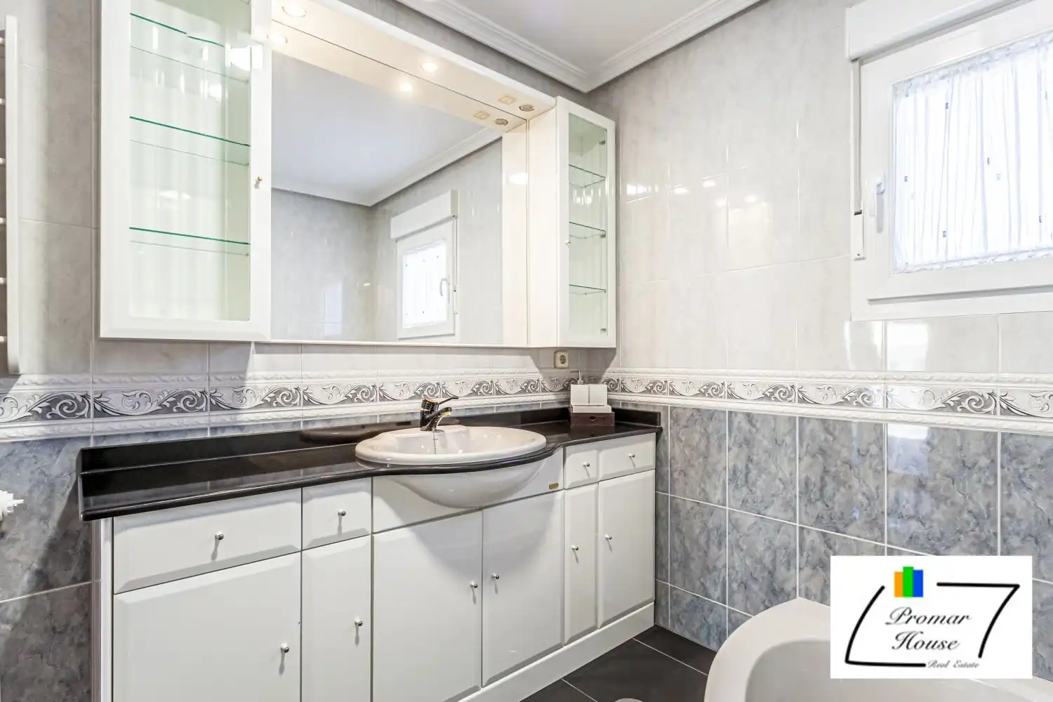 Baño de Casa o chalet en venta en Ávila con Calefacción, Jardín privado y Terraza