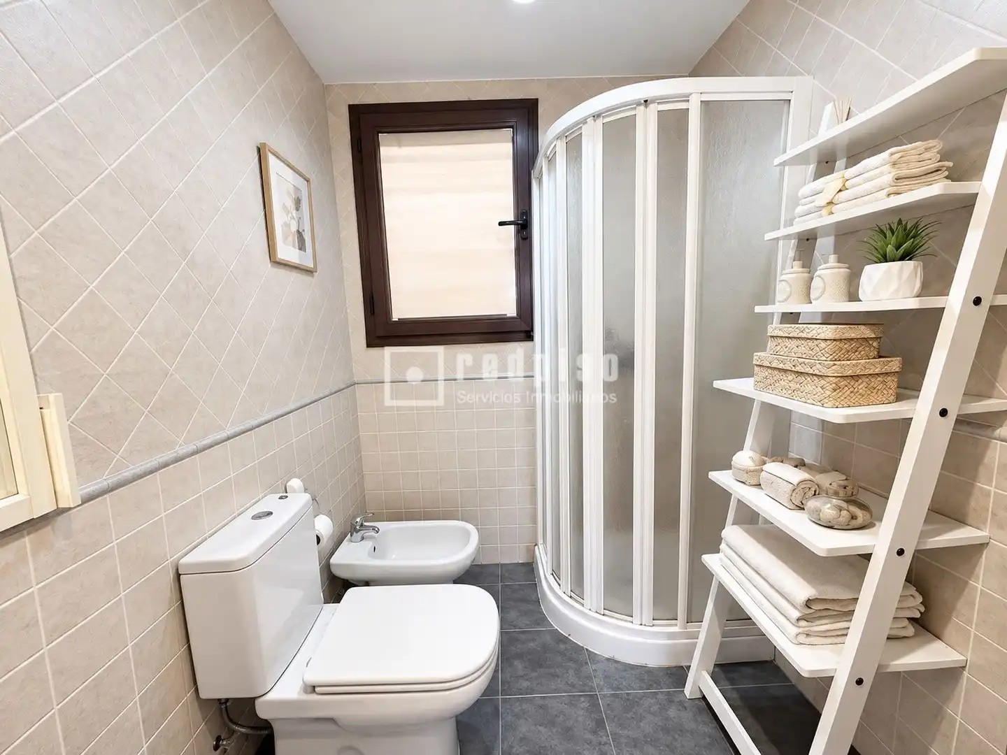 Bathroom of Flat for sale in Valdemoro  with Air Conditioner, Heating and Private garden