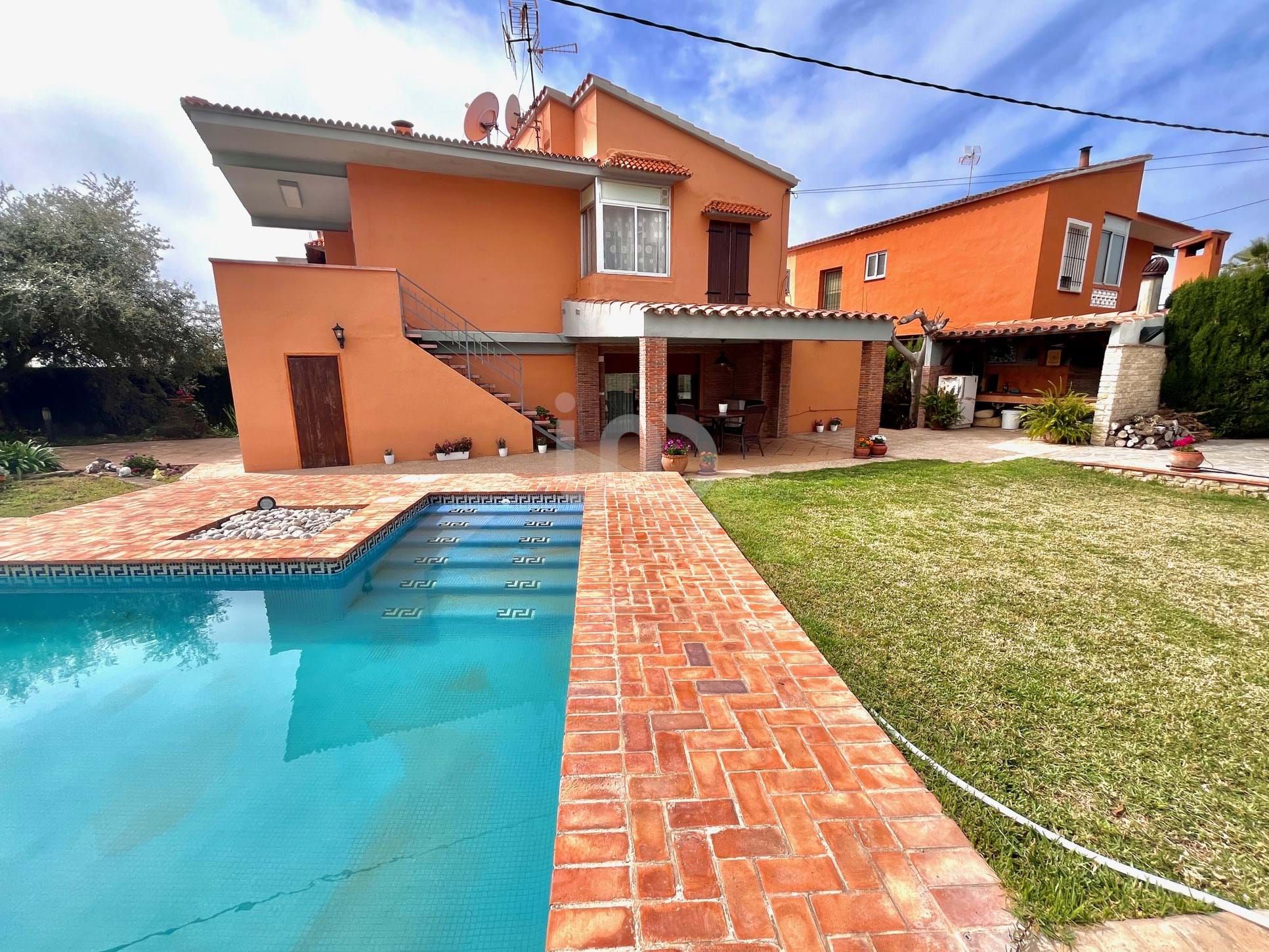 Swimming pool of House or chalet for sale in Torreblanca  with Air Conditioner, Heating and Terrace
