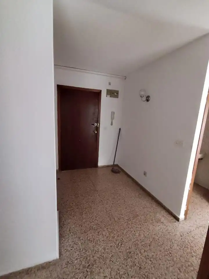 Piso en venta en Alicante / Alacant con Terraza