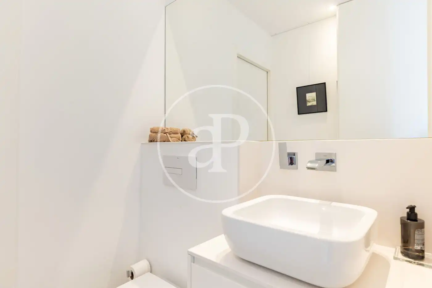Baño de Piso en venta en Barcelona con Aire acondicionado, Calefacción y Terraza