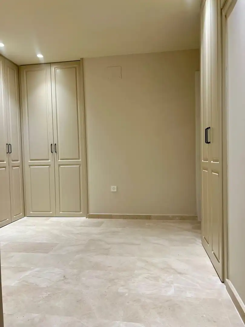 Habitación de Dúplex de alquiler en Granada con Aire acondicionado y Alarma