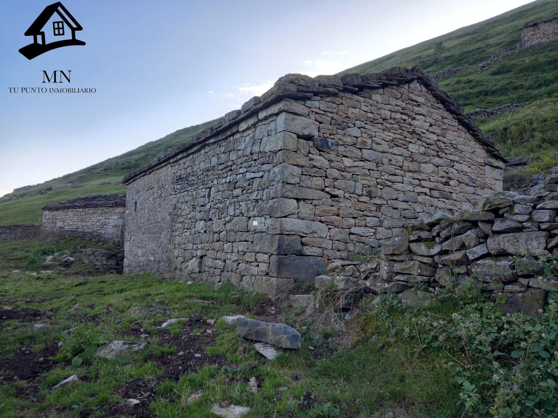 Exterior view of Country house for sale in Vega de Pas