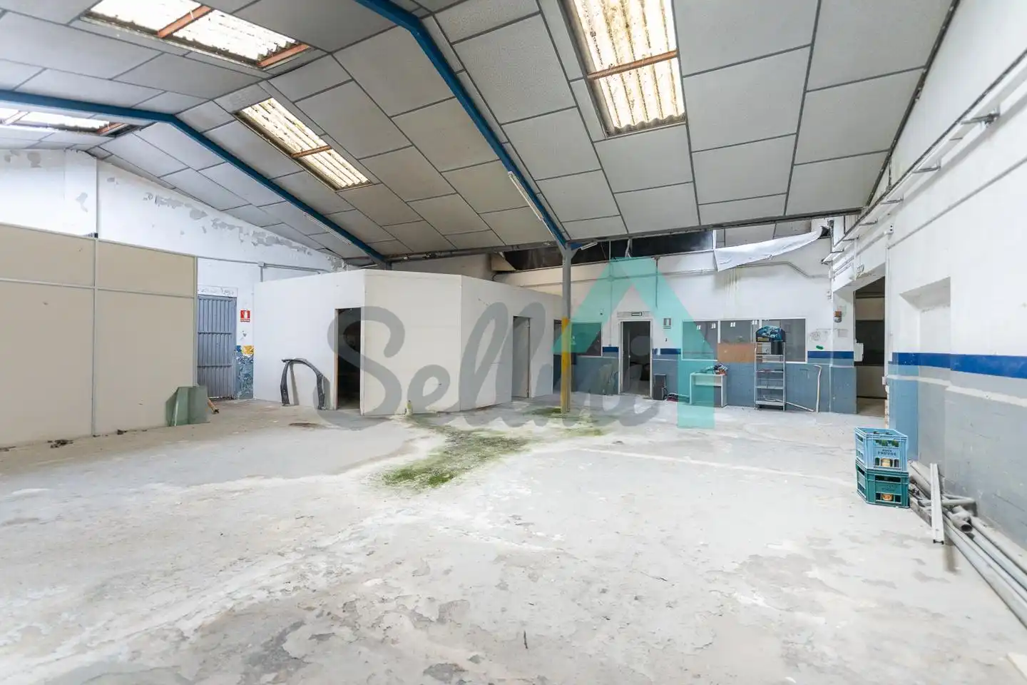 Nau industrial en venda en Llanes