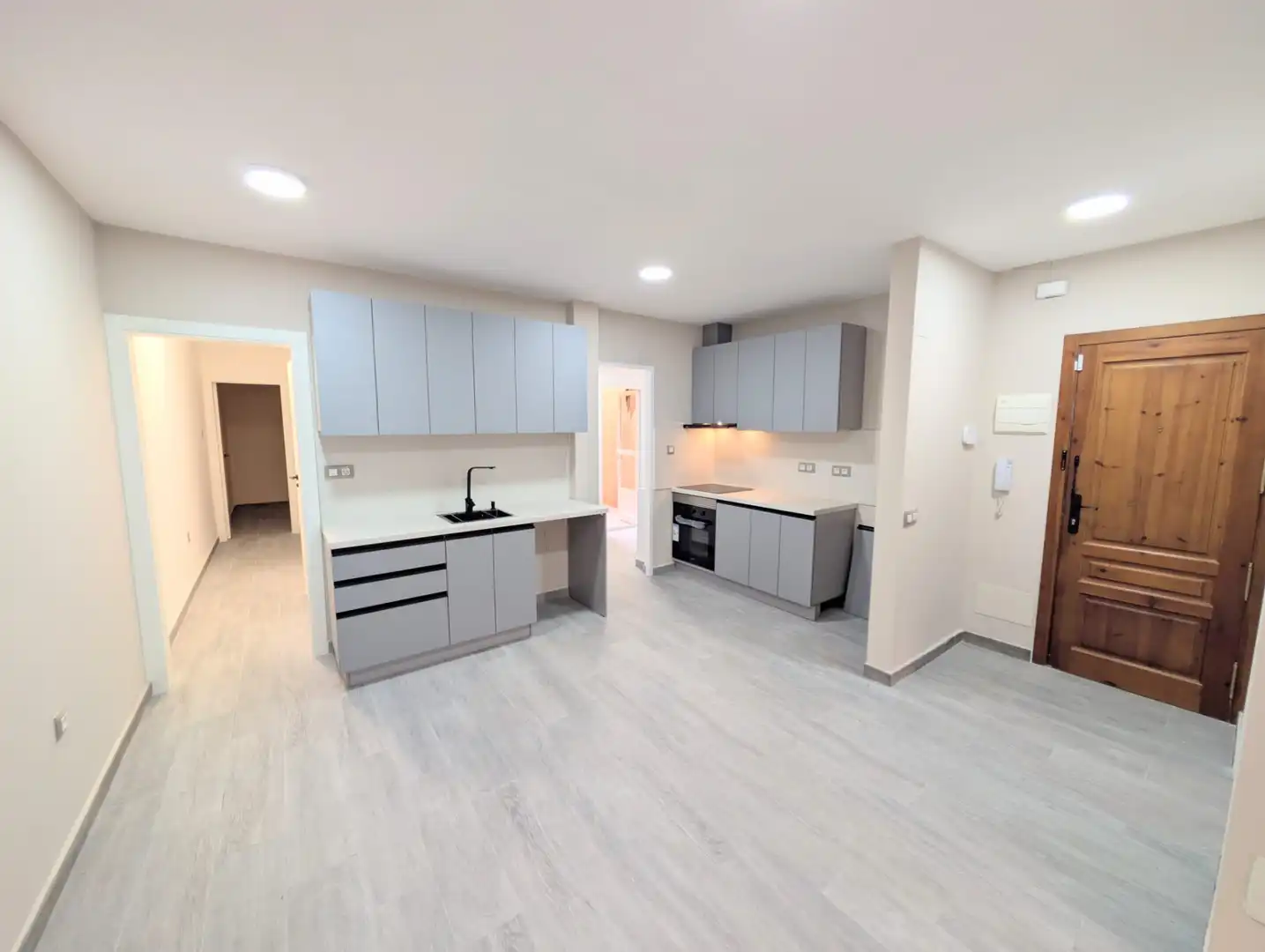 Piso en venta en Calle Diamante, imagen 2