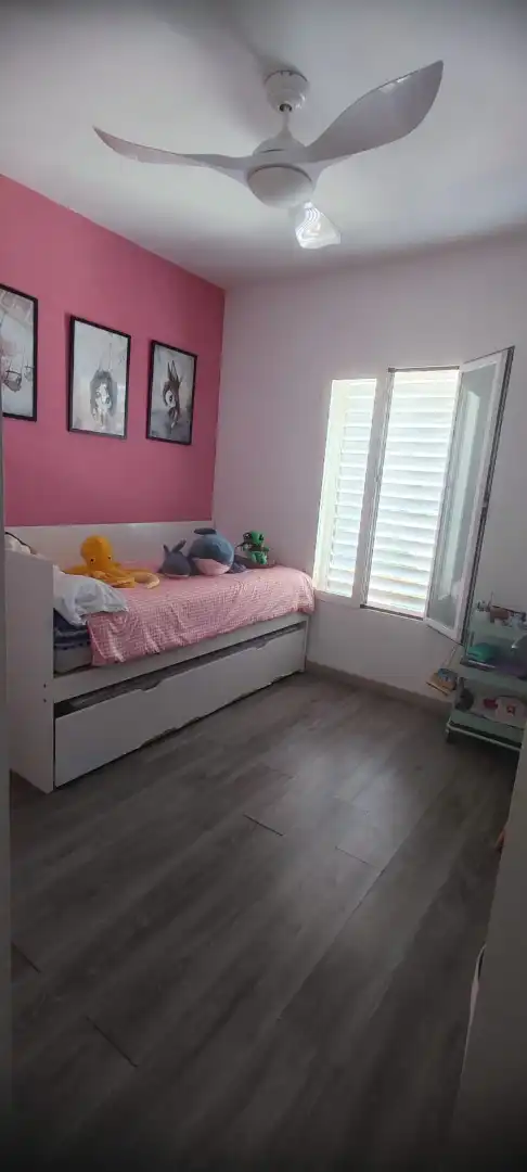 Habitación de Casa adosada en venta en Almensilla con Aire acondicionado, Calefacción y Trastero