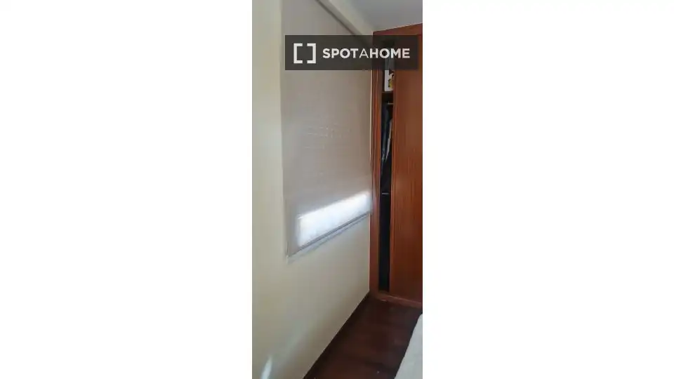 Habitación de Piso para compartir en Vigo  con Aire acondicionado, Terraza y Amueblado