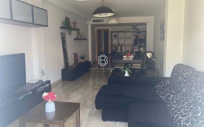 Living room of Flat for sale in Gilet  with Balcony