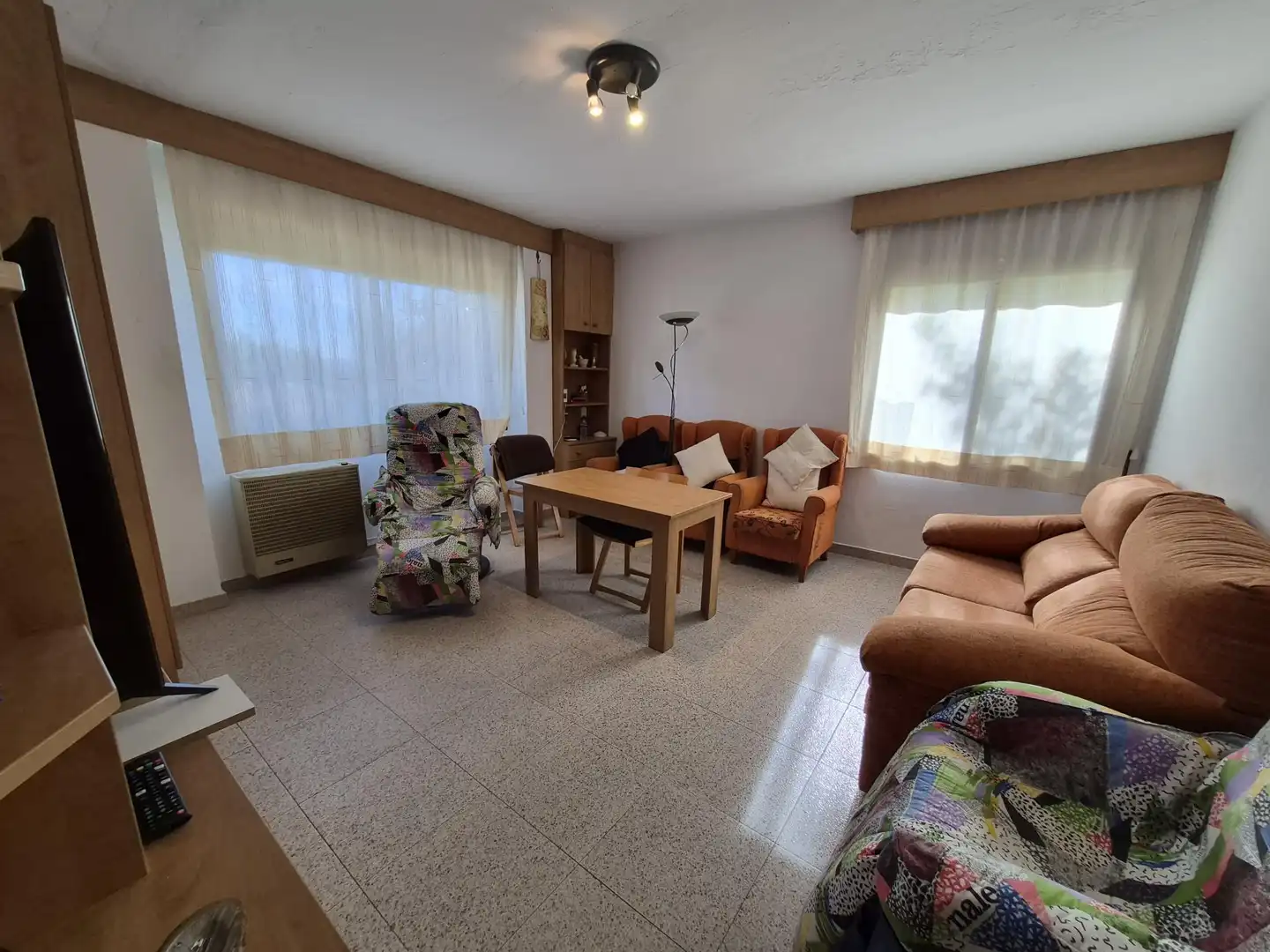 Sala de estar de Casa o chalet en venta en Lliçà d'Amunt con Calefacción y Jardín privado