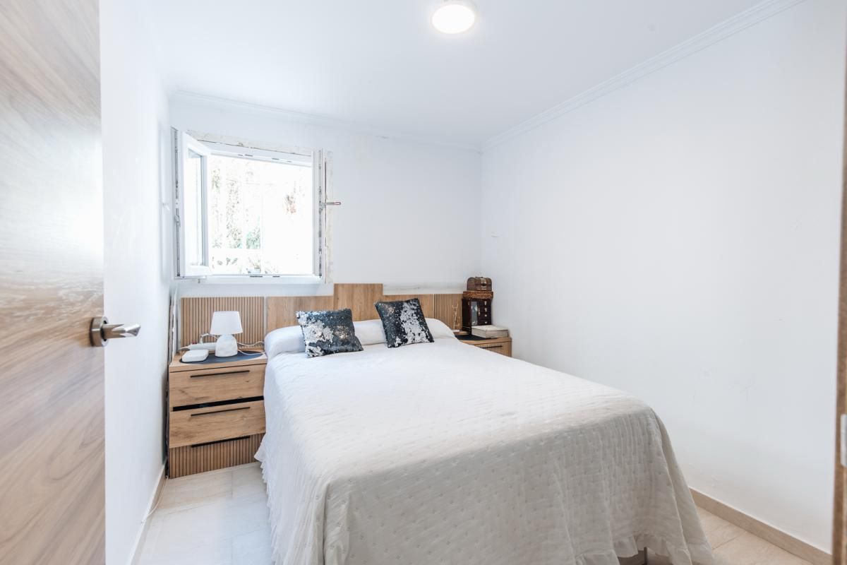 Habitación de Planta baja en venta en Sant Josep de sa Talaia con Aire acondicionado, Calefacción y Jardín privado