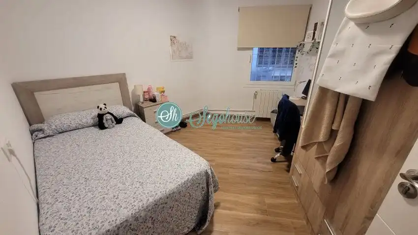 Habitación de Piso de alquiler en Segovia con Calefacción, Terraza y Amueblado