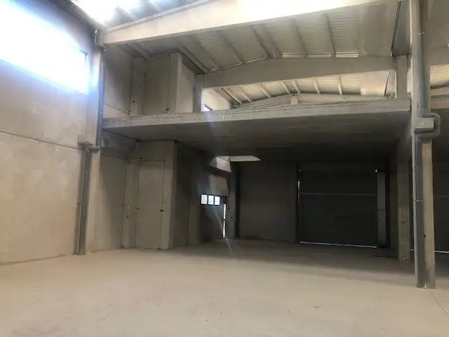 Fabrikhallen zur Miete in Tortosa