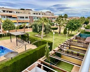 Vista exterior de Casa adosada en venda en Alicante / Alacant amb Aire condicionat, Calefacció i Terrassa