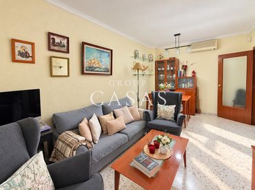 Piso con balcón en venta en Can Serra - Pubilla Cases
