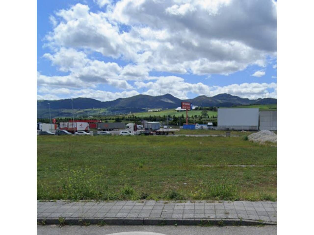 Vista exterior de Terreny industrial en venda en Navia