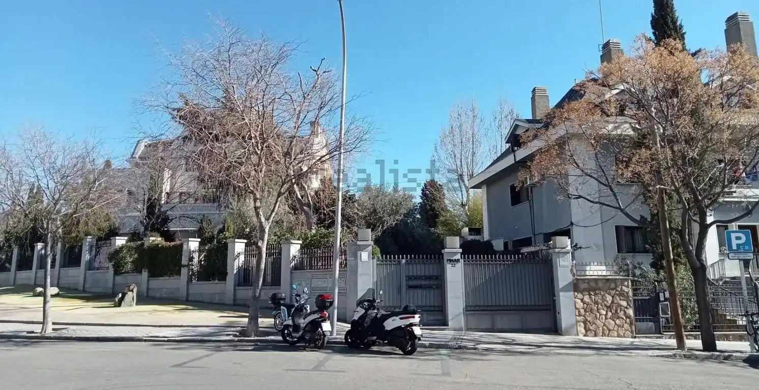 Vista exterior de Garaje en venta en Madrid