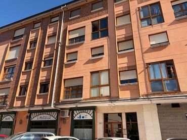 Wohnung mit Aufzug zum Verkauf in Los Corrales de Buelna