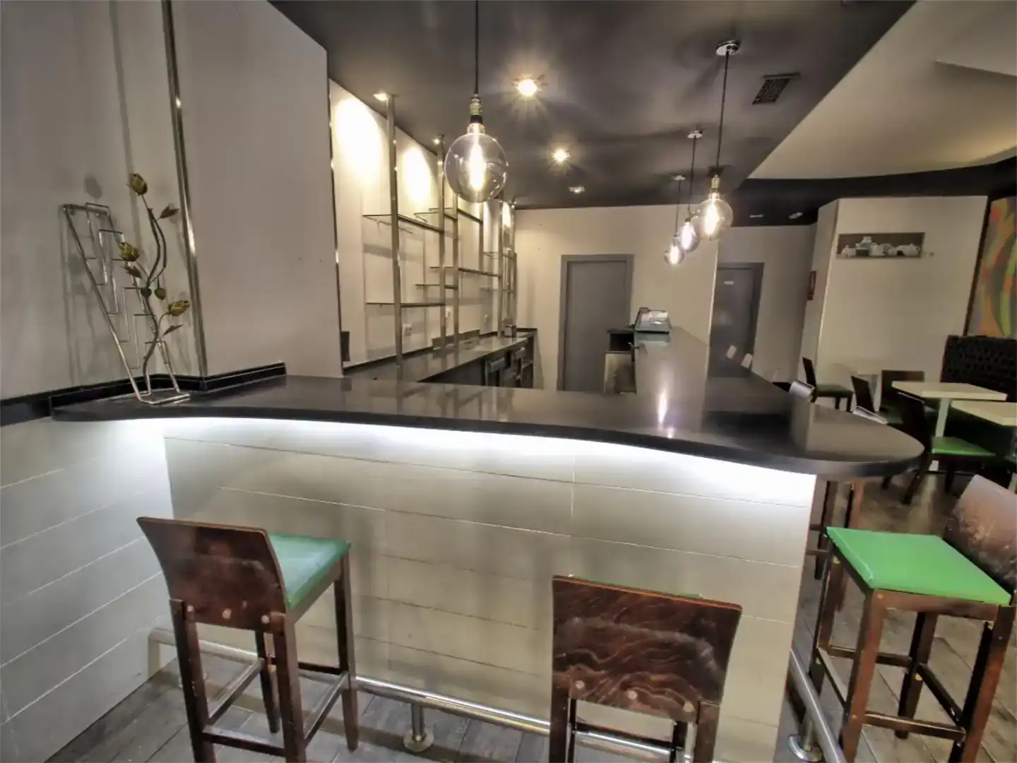 Cocina de Local de alquiler en León Capital  con Aire acondicionado y Amueblado