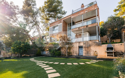 Jardí de Casa o xalet en venda en Santa Coloma de Cervelló amb Aire condicionat, Terrassa i Piscina