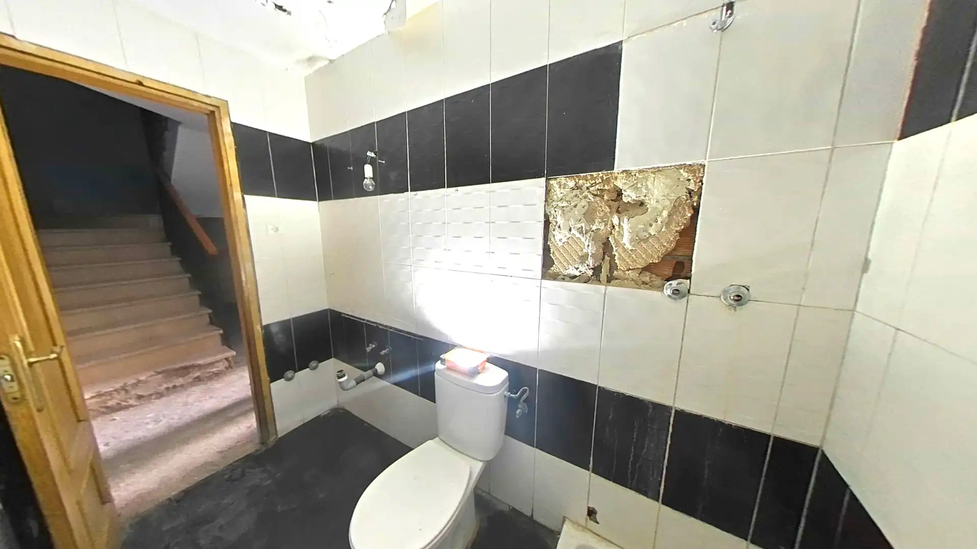 Casa adosada en venta en Hormigos