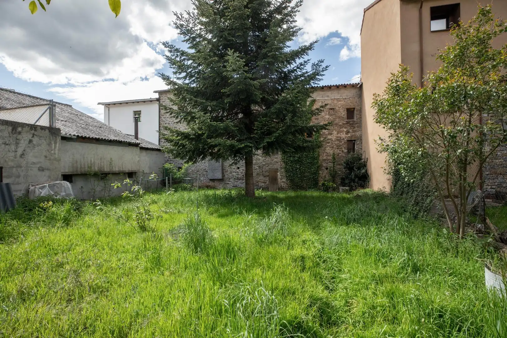 Finca rústica en venta en Biescas con Calefacción y Jardín privado