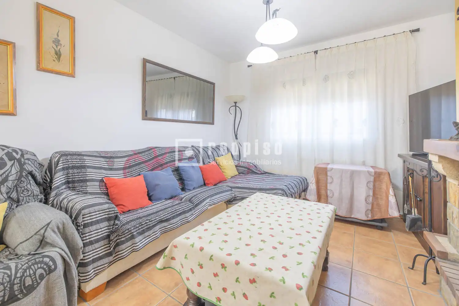 Sala d'estar de Casa o xalet en venda en Aldea del Fresno amb Aire condicionat, Calefacció i Terrassa