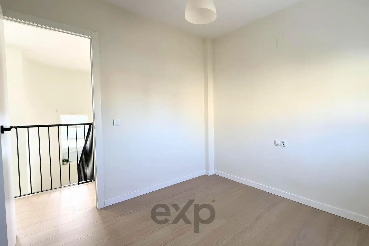 Habitación de Casa o chalet en venta en Riba-roja de Túria con Aire acondicionado, Jardín privado y Terraza