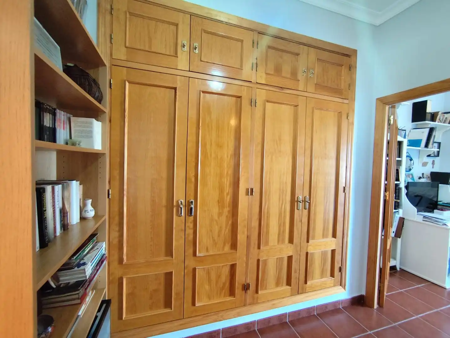 Dormitori de Casa o xalet en venda en Hinojos amb Aire condicionat, Calefacció i Jardí privat