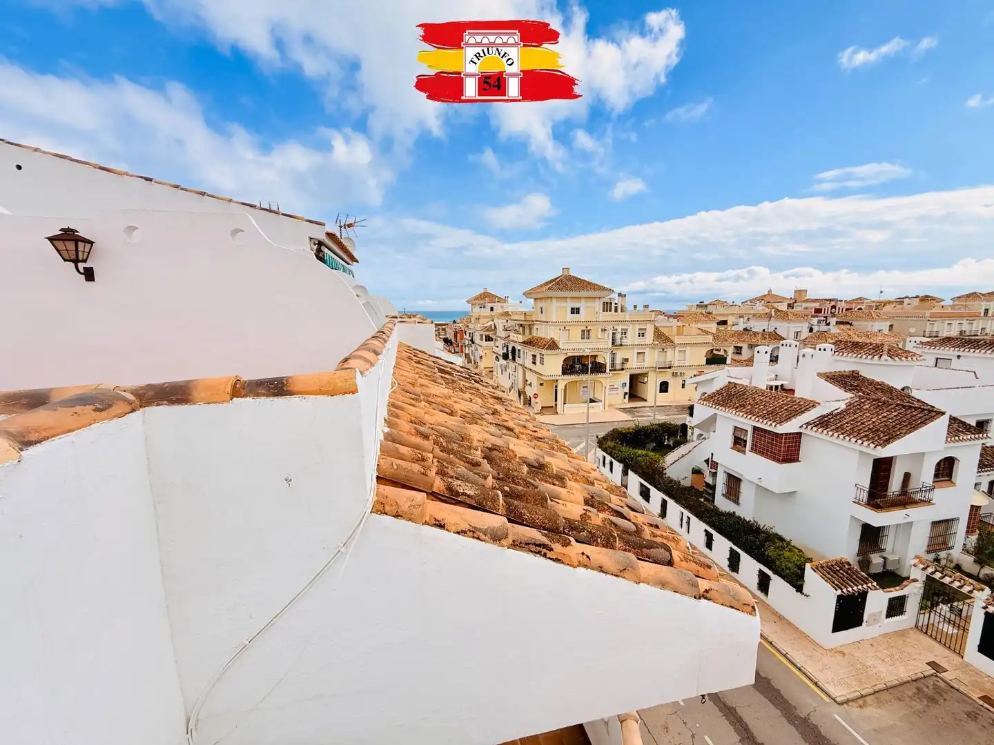 Vista exterior de Piso en venta en Pilar de la Horadada con Aire acondicionado, Amueblado y Balcón