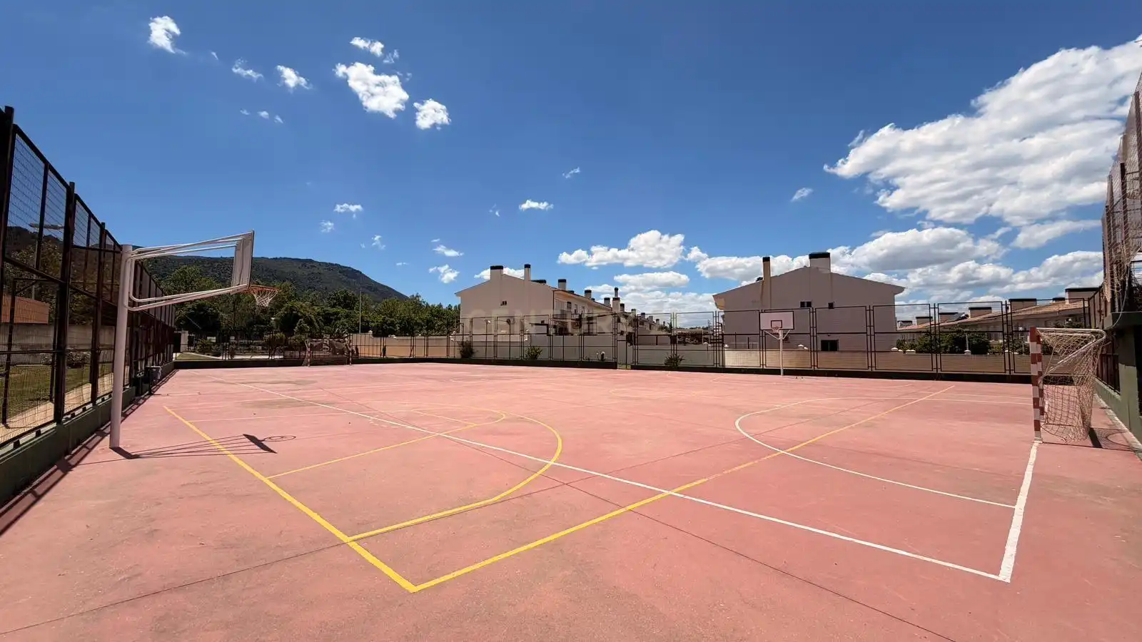 Parking of Detached homes for sale in Málaga  with Air Conditioner, Storage room and Swimming Pool