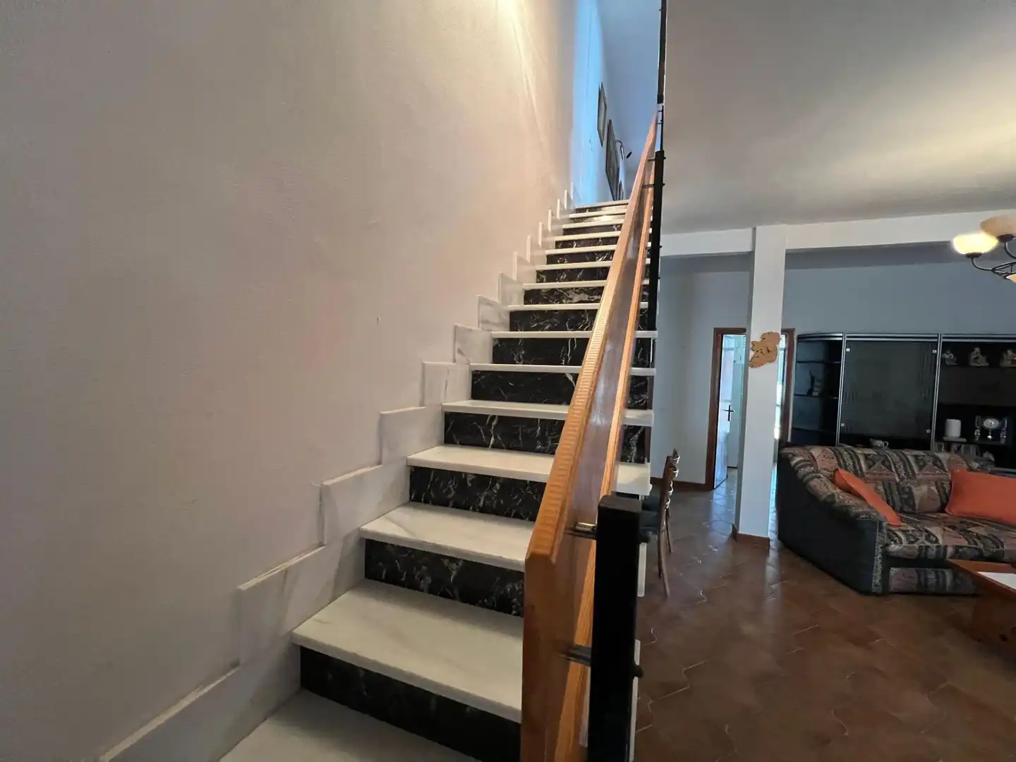 Detached homes for sale in Cazalegas  with Private garden and Community pool