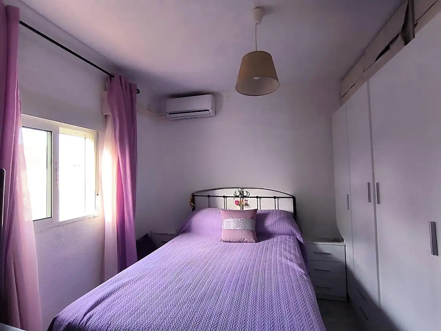 Habitación de Piso en venta en Córdoba con Aire acondicionado y Amueblado