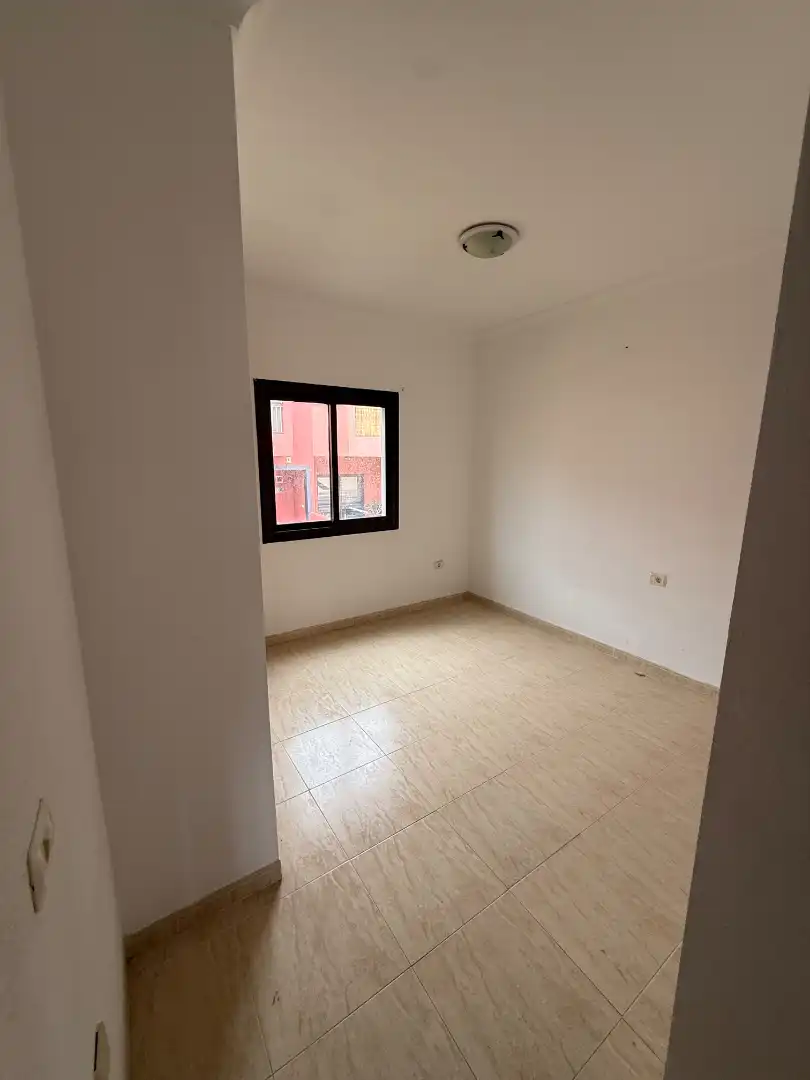 Habitación de Dúplex en venta en Adeje con Terraza, Trastero y Balcón