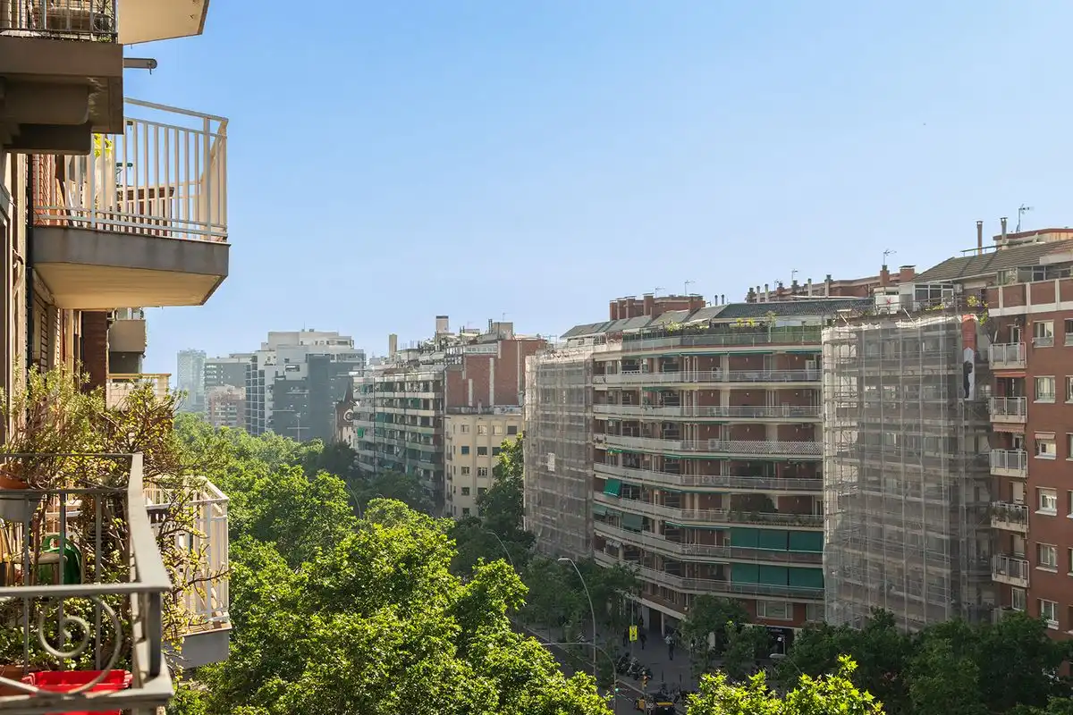 Piso con ascensor en venta en Gran Via de les Corts Catalanes, imagen 3