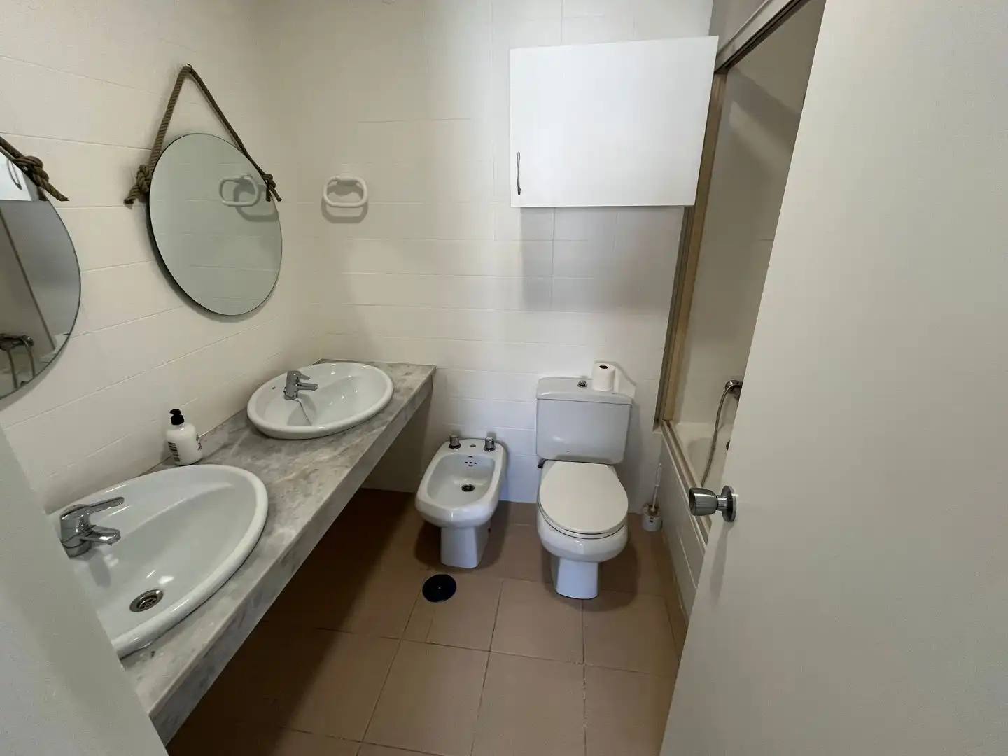 Baño de Piso en venta en Roquetas de Mar con Terraza, Amueblado y Horno