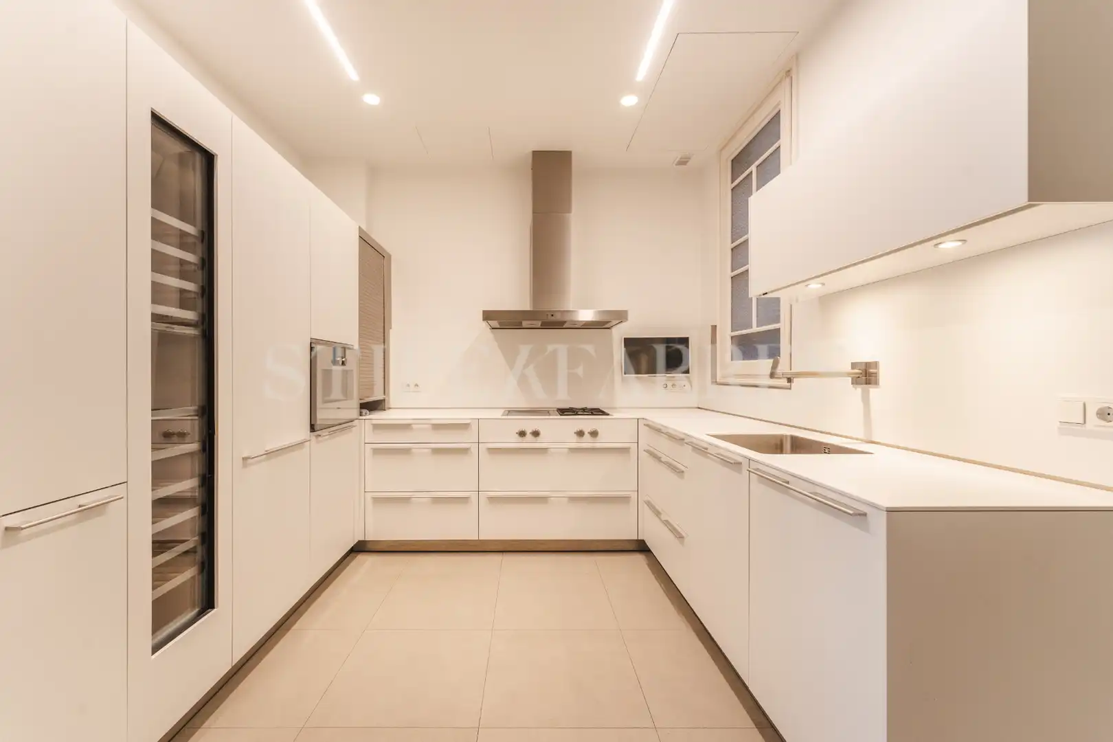 Cocina de Piso de alquiler en Barcelona con Aire acondicionado, Calefacción y Amueblado